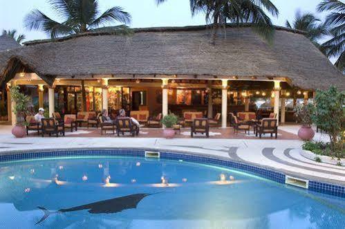 Espadon Hotel M'Bour Exterior photo