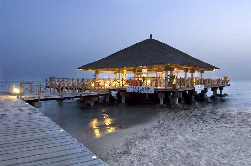 Espadon Hotel M'Bour Exterior photo
